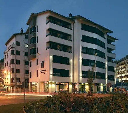 Hotell Txarriduna 2*