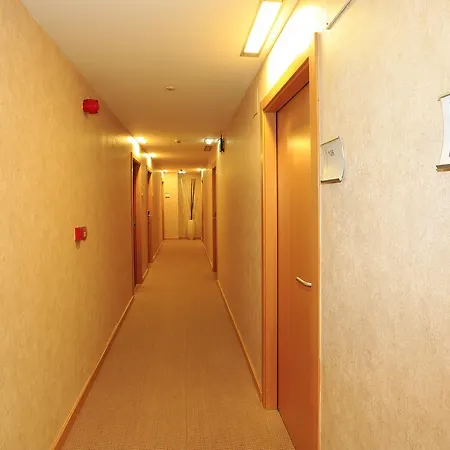 Txarriduna Hotel 2*